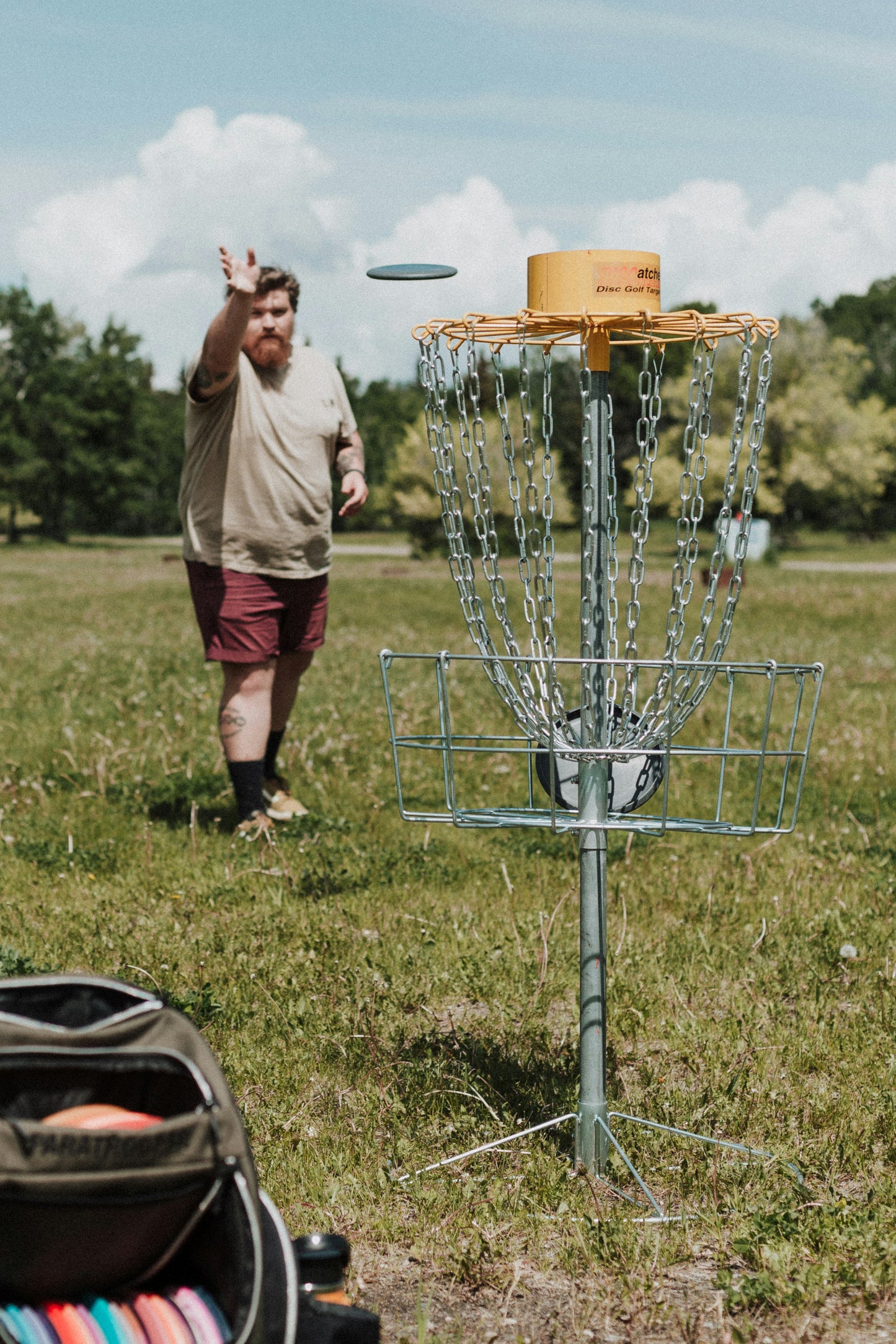 Disc Golf Basket with Discs